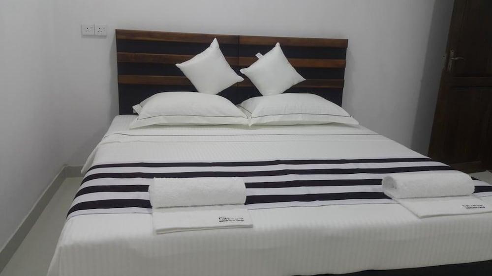City Capital Hostel