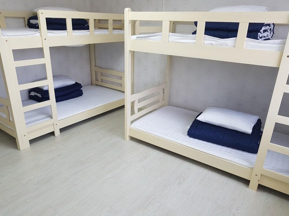 Big O Show Guesthouse - Hostel