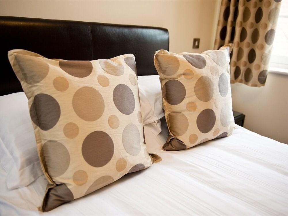 Harbourside Apartments