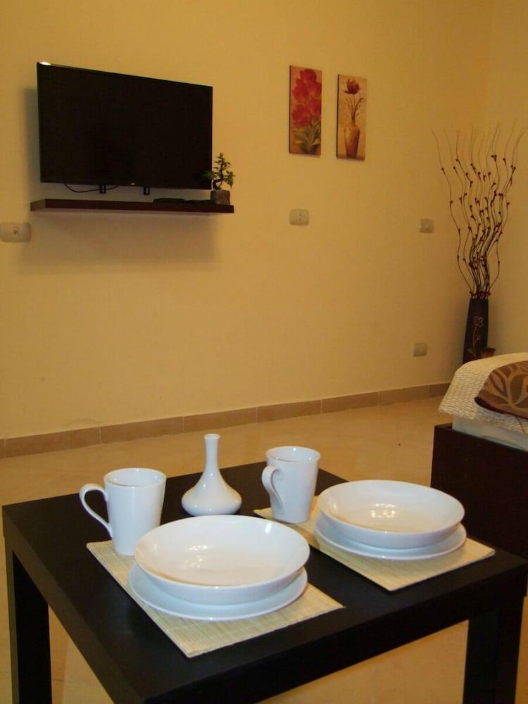 Florenza Khamsin Studio