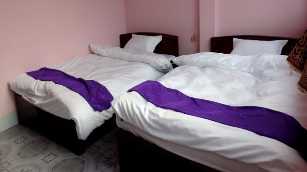 Ha Long Happy Hostel - Adults Only