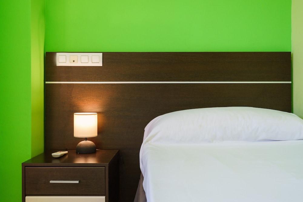 Hostal Frasca by Vivere Stays