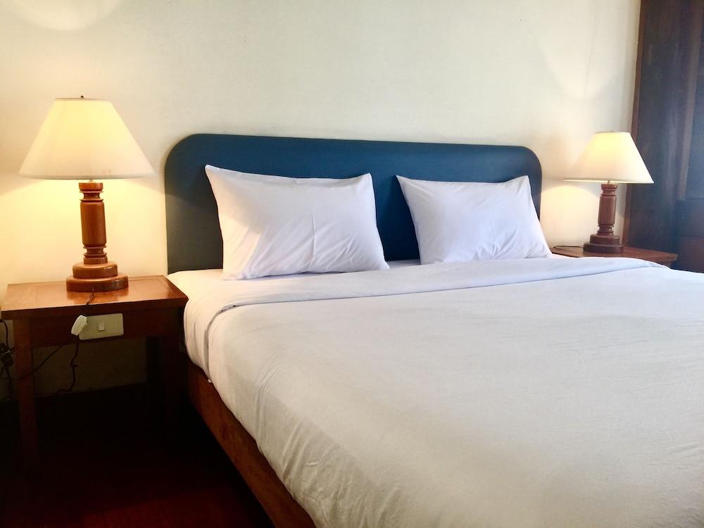 Riverhouse Hotel - The Teak House