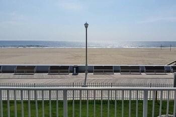 El Capitan 101 2 Br condo by RedAwning