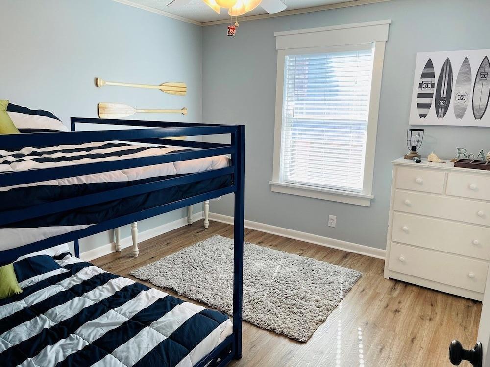 3/4 Time - 4 Br Home