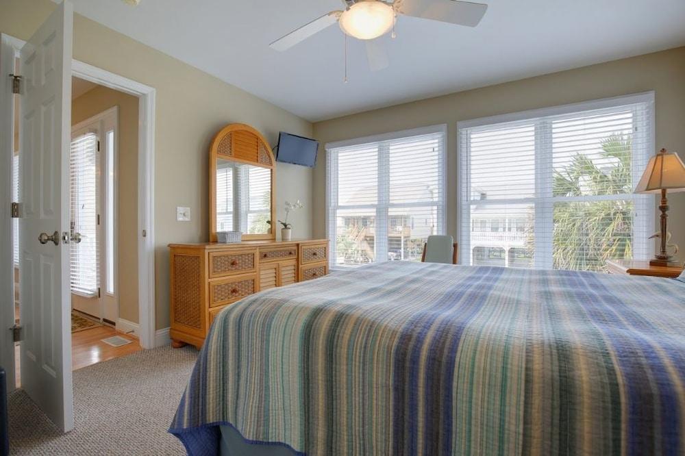 Daydreamin' - 4 Br Home