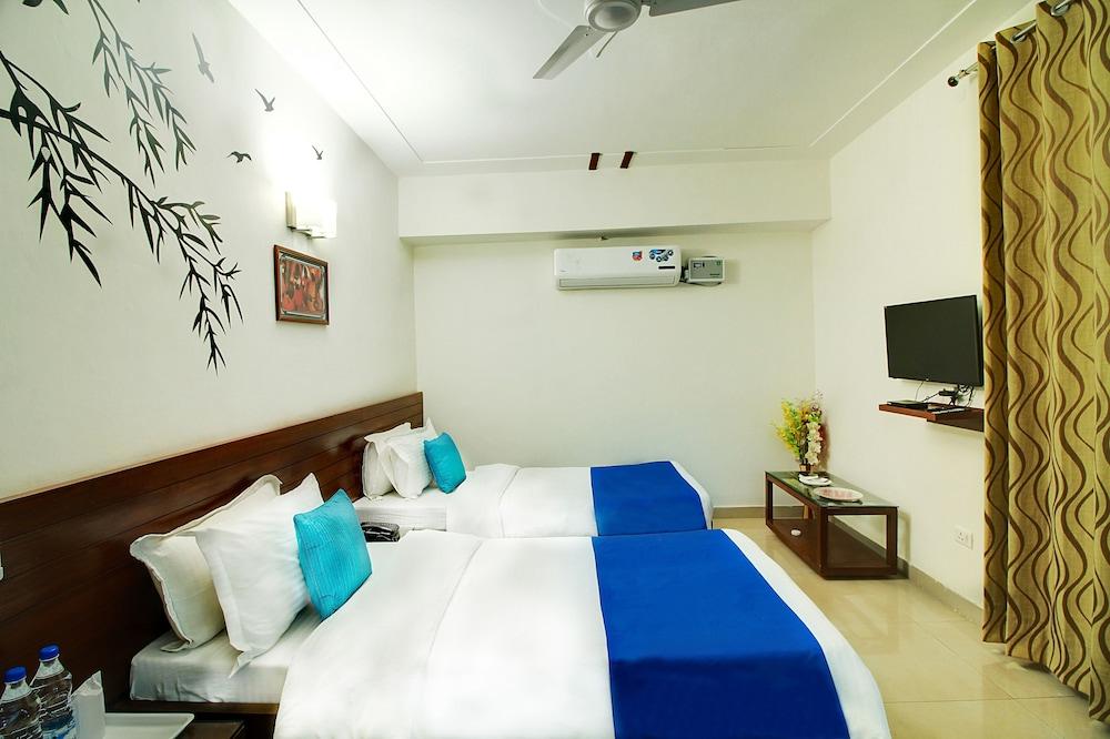 Hotel Staayz Premium