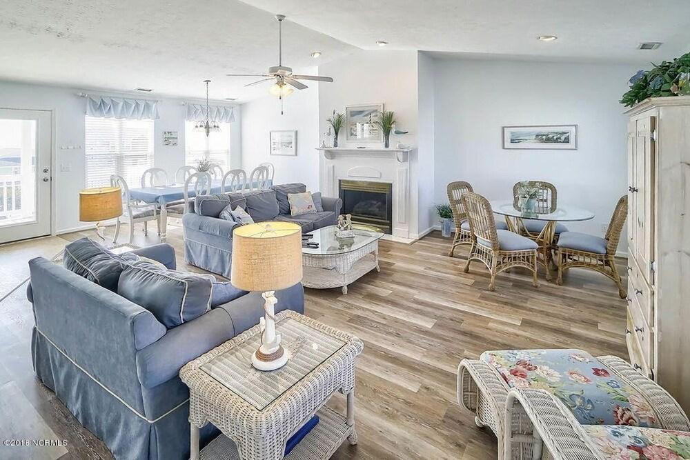 Seascape - 3 Br Home