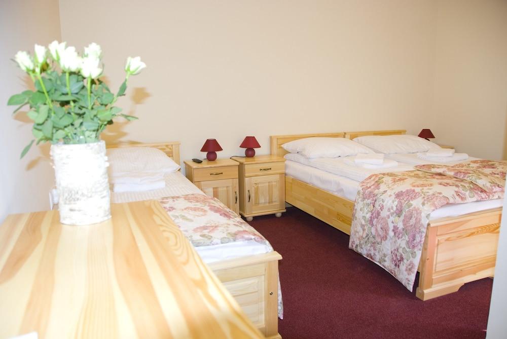 Zajazd Górski Kuźnice - POLSKIE TATRY S.A.