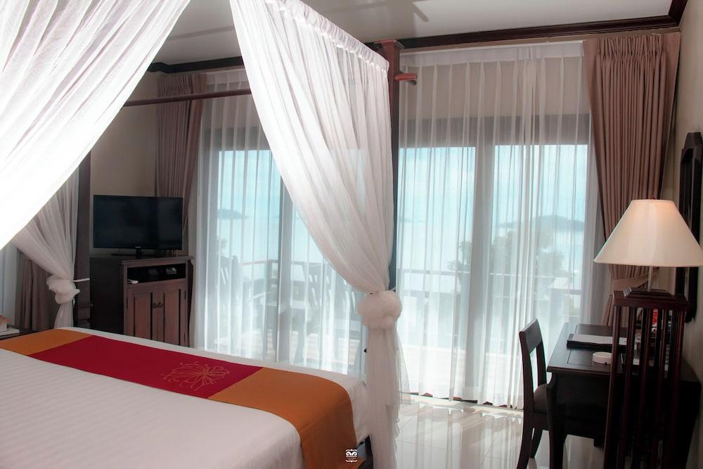 Victoria Cliff Hotel & Resort