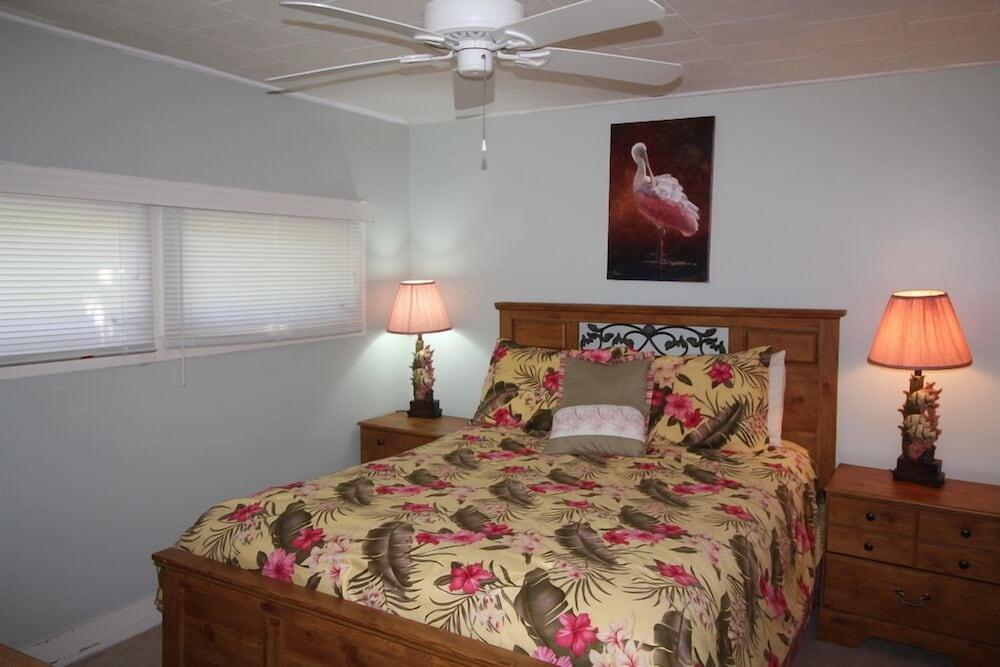 Indian River Lagoon Waterfront Cottages