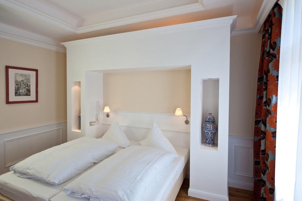 Hotel Weinberg-Schlößchen