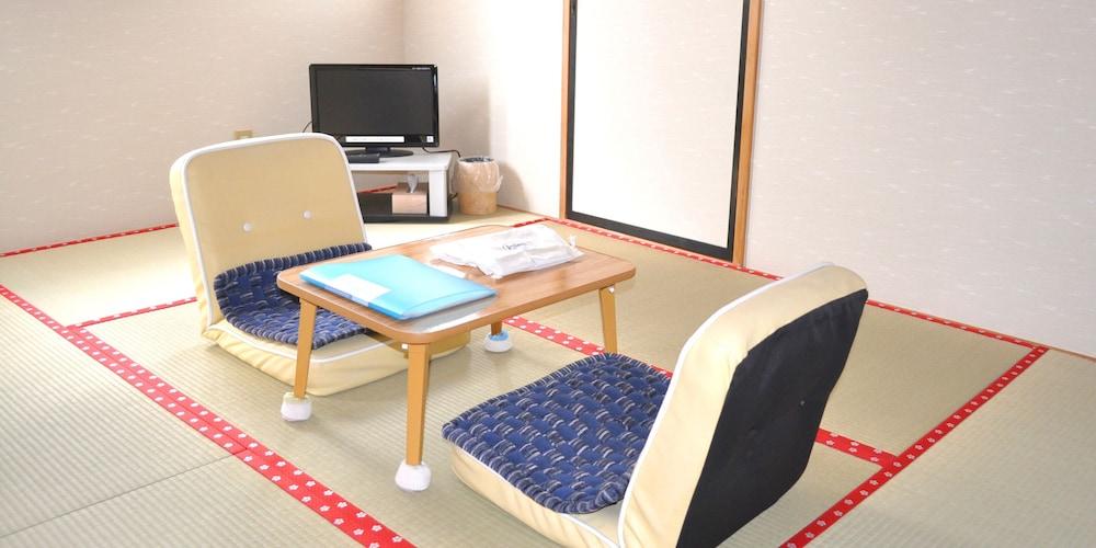 Mediterranean Sea Pension Knossos