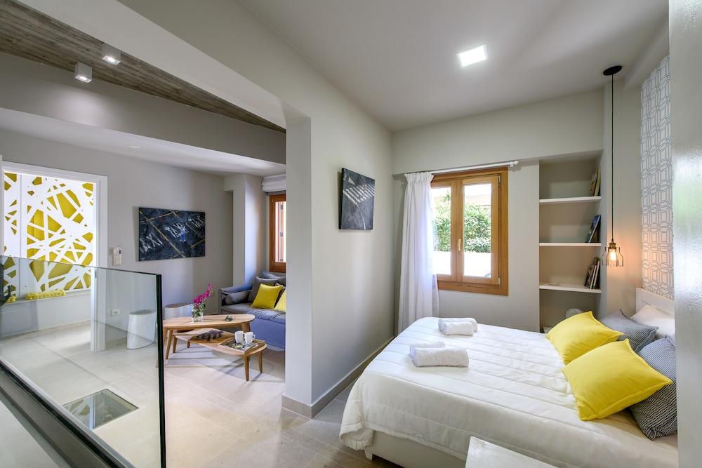 Candia Suites & Rooms