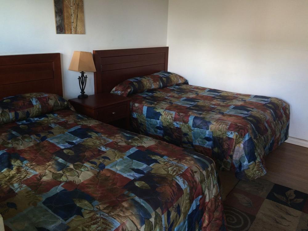 Esterhazy Motor Hotel