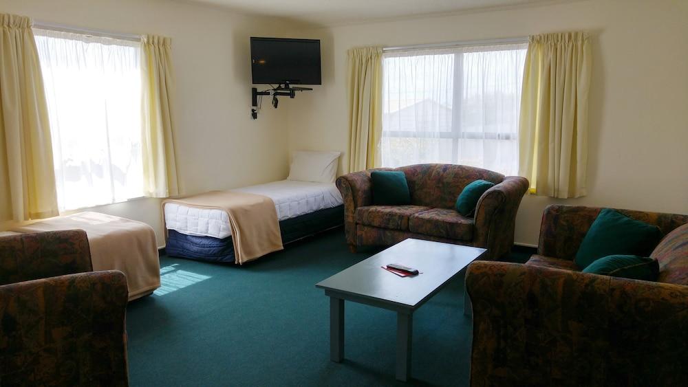 Motel Hobson's Choice