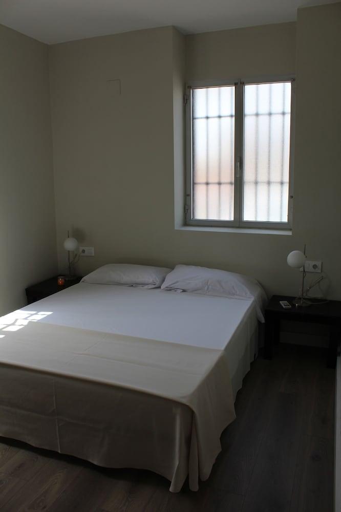 NWT Paradise Urban Hostel