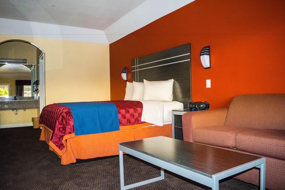 Motel 6 Houston, TX – Willowbrook Mall