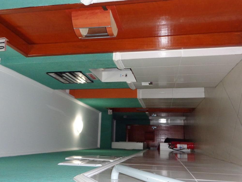 Hotel Flor do Gomide