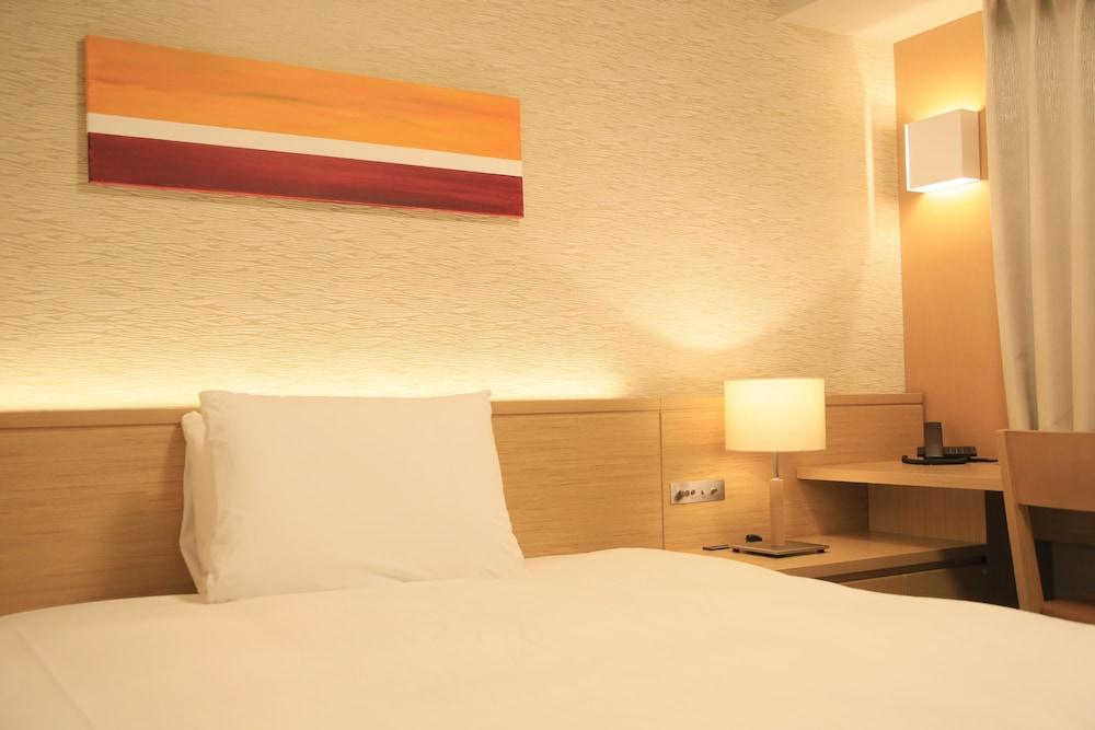 Richmond Hotel Nagoya Shinkansenguchi