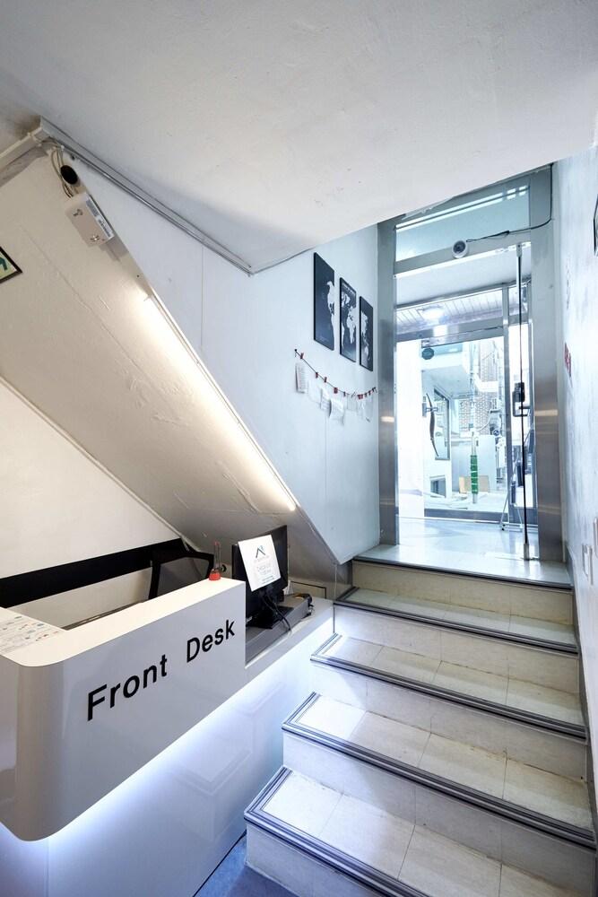 Jun Guest House - Hostel