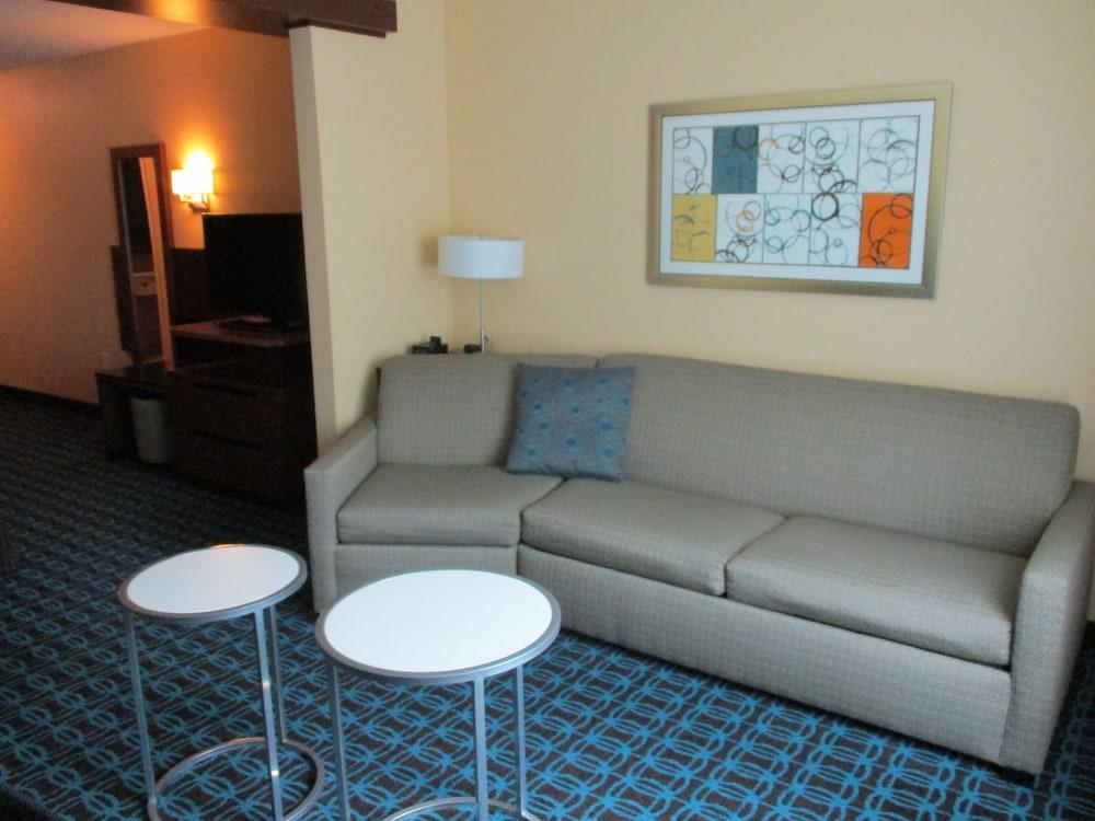 Fairfield Inn & Suites Fremont