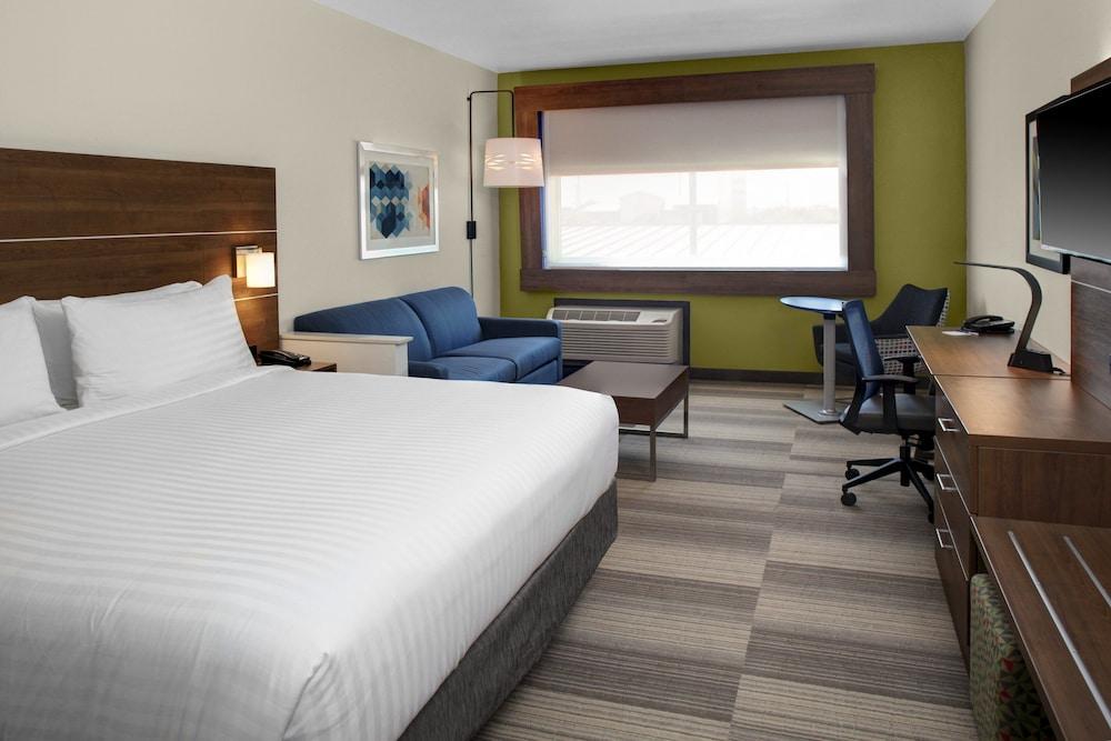 Holiday Inn Express & Suites Houston NW - Cypress Grand Pky by IHG