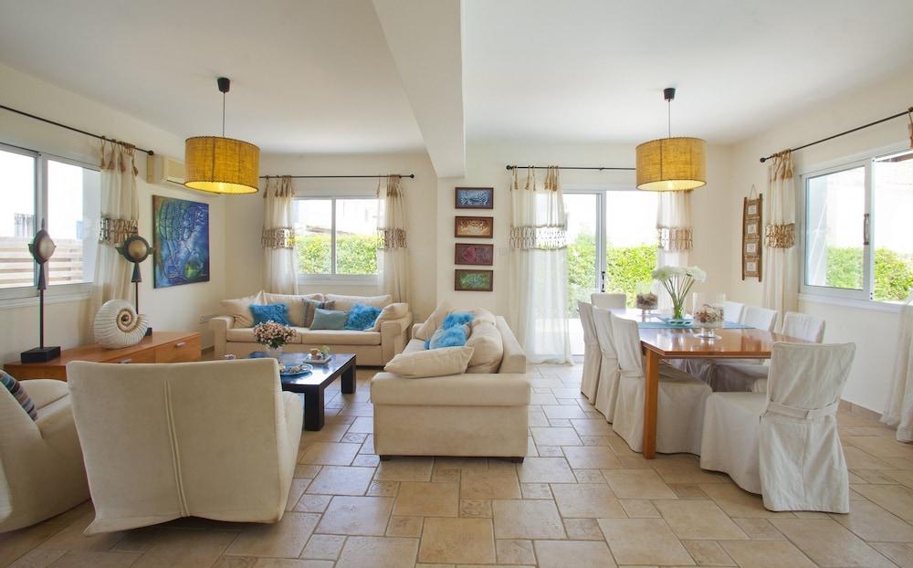 Protaras Villa Skyros