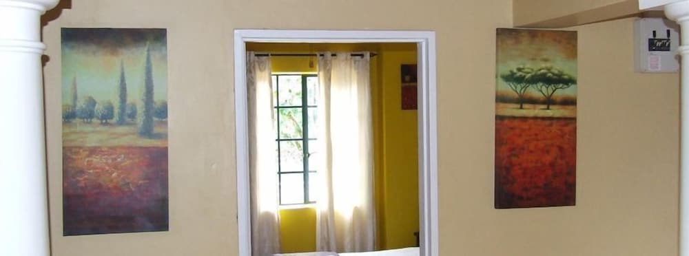 Yes Please Guest House