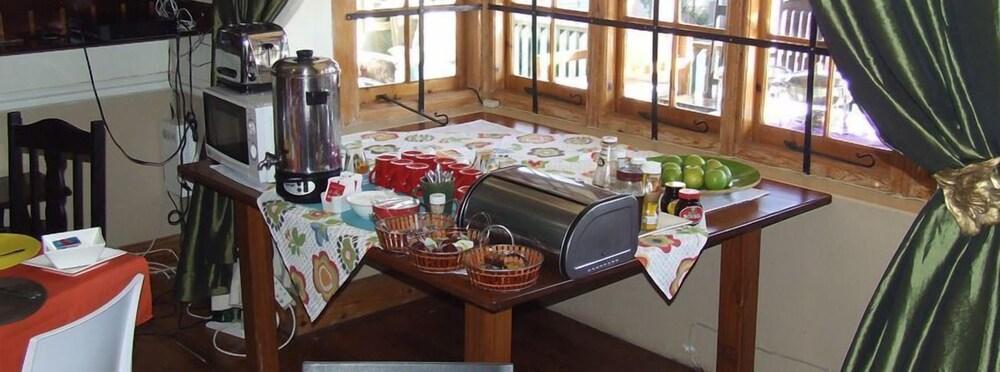 Yes Please Guest House