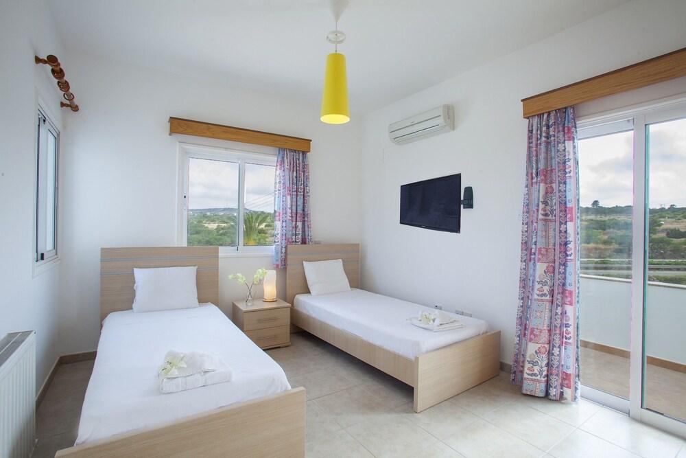 Protaras Views Villa