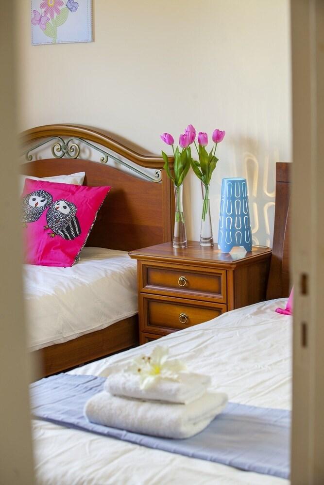 Mackenzie Beachfront Eftyhia Suite