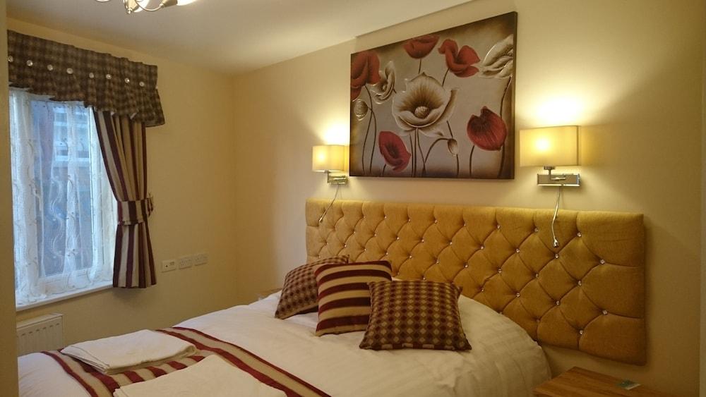 New Street Apartment