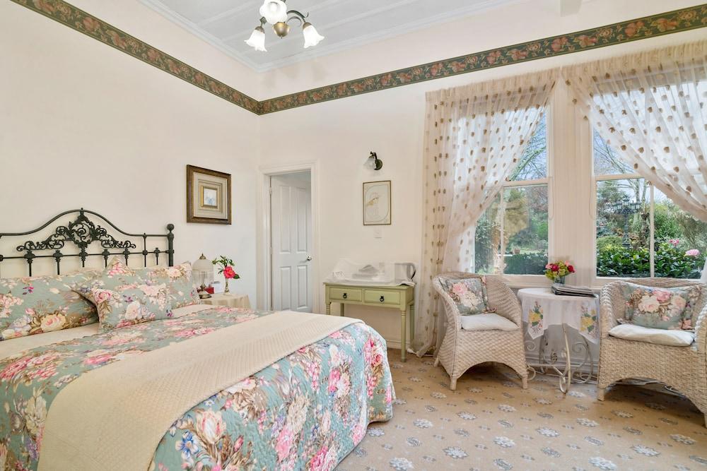 Country Villa Estate