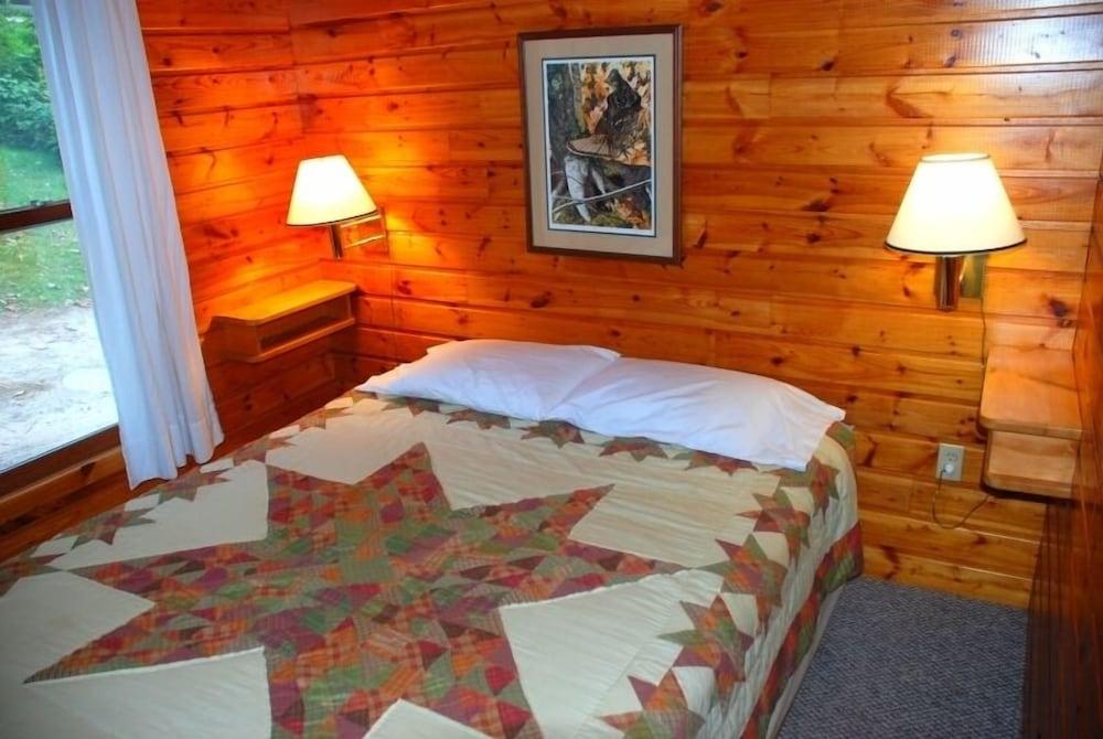 Crow Wing Crest Resort