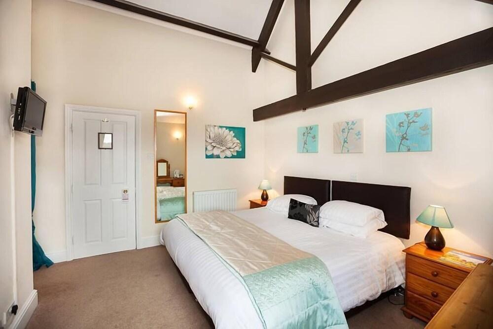 Charles Cotton Hotel