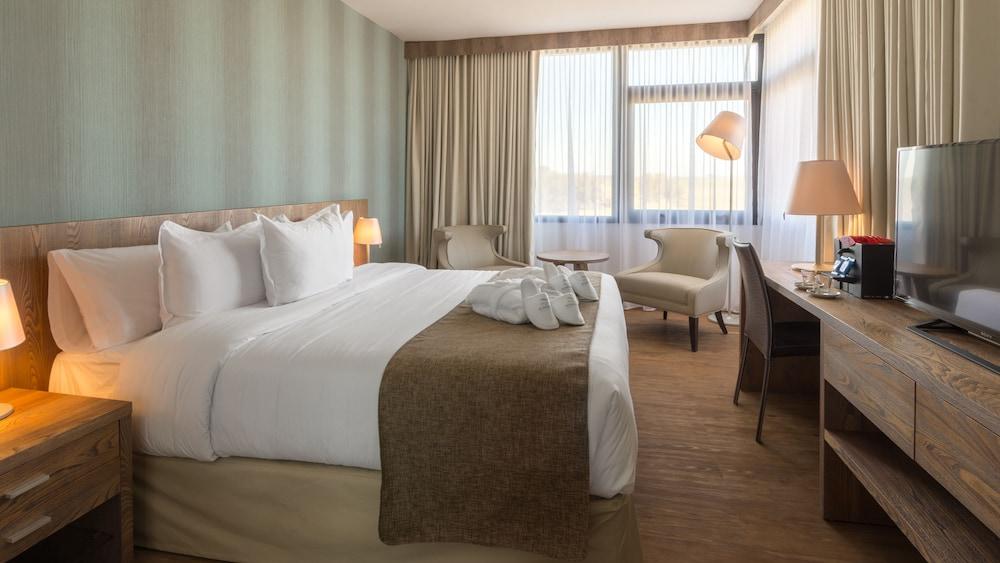 Salinas del Almiron Resort & Spa Termal