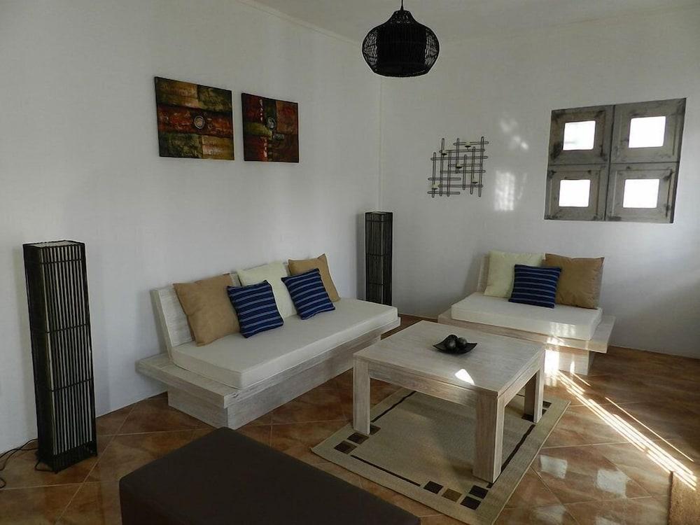 Bernard l'Hermite Villa