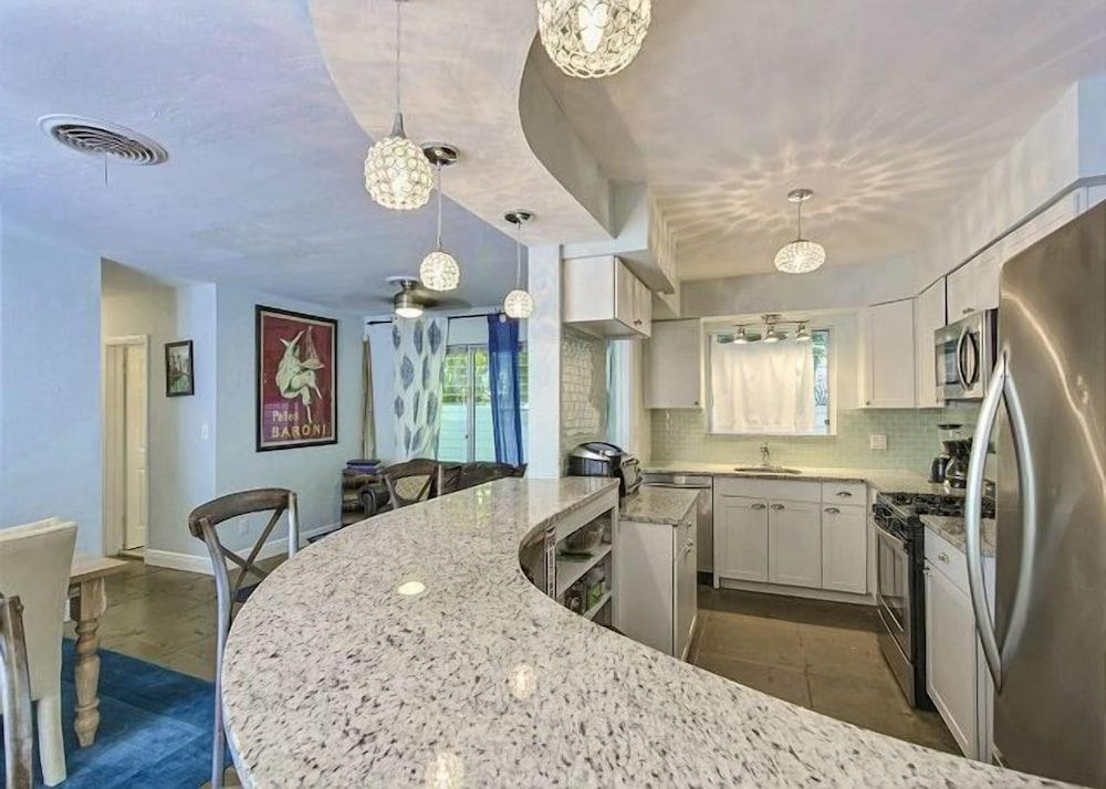 Salty Bungalow Casa Carmela