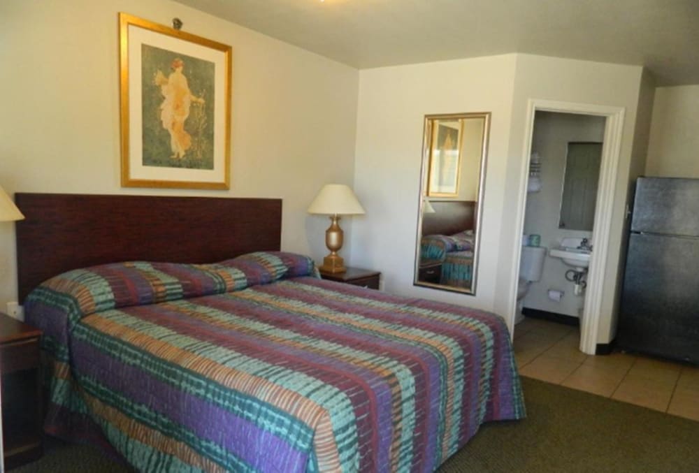 Paris Extended Stay Suites