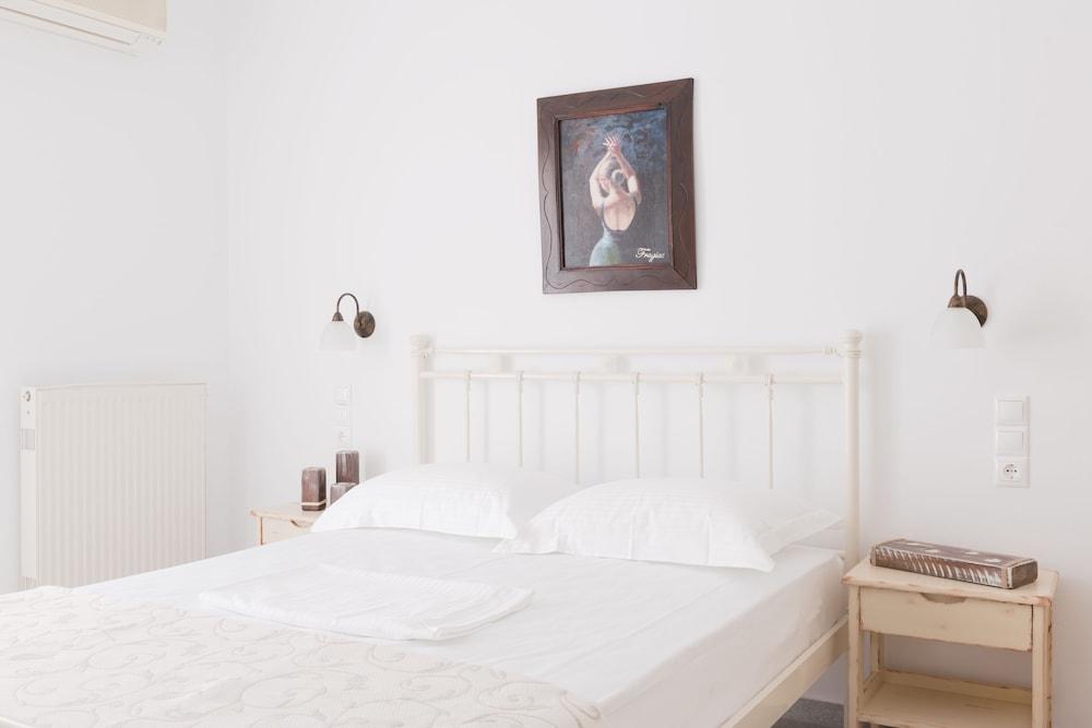 Fragias Boutique Studios & Apartments