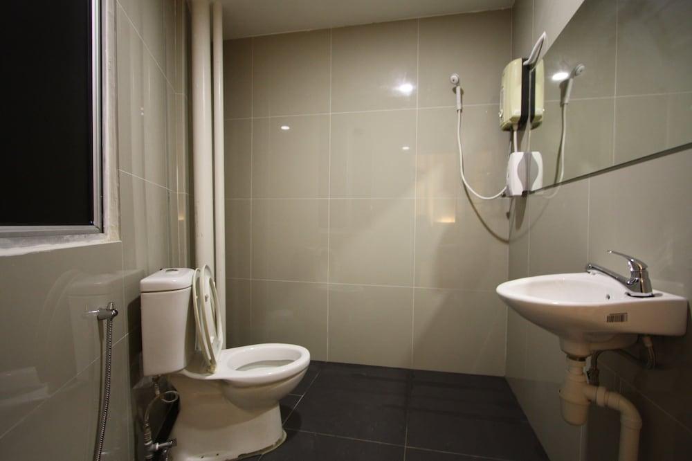 Place2Stay - Opposite Hilton