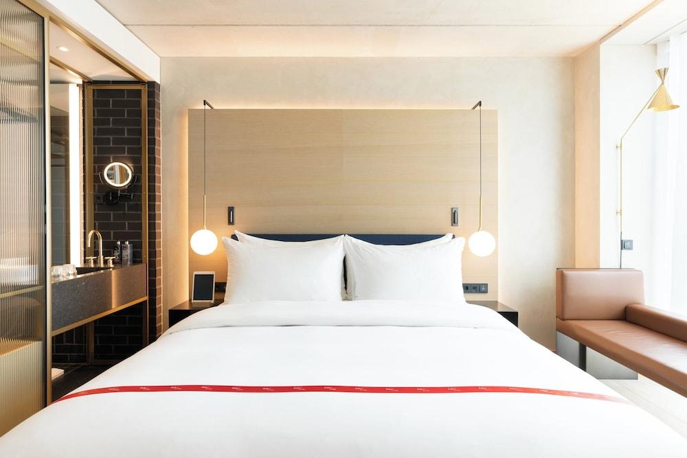 Ruby Emma Hotel Amsterdam