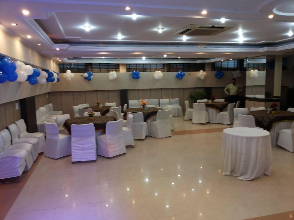 Hotel Lloyd Residency