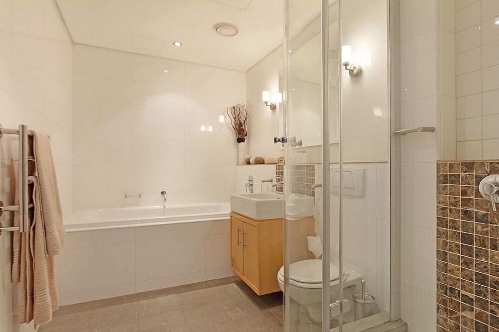 Cape eazi stayz's Cartwright Apartments