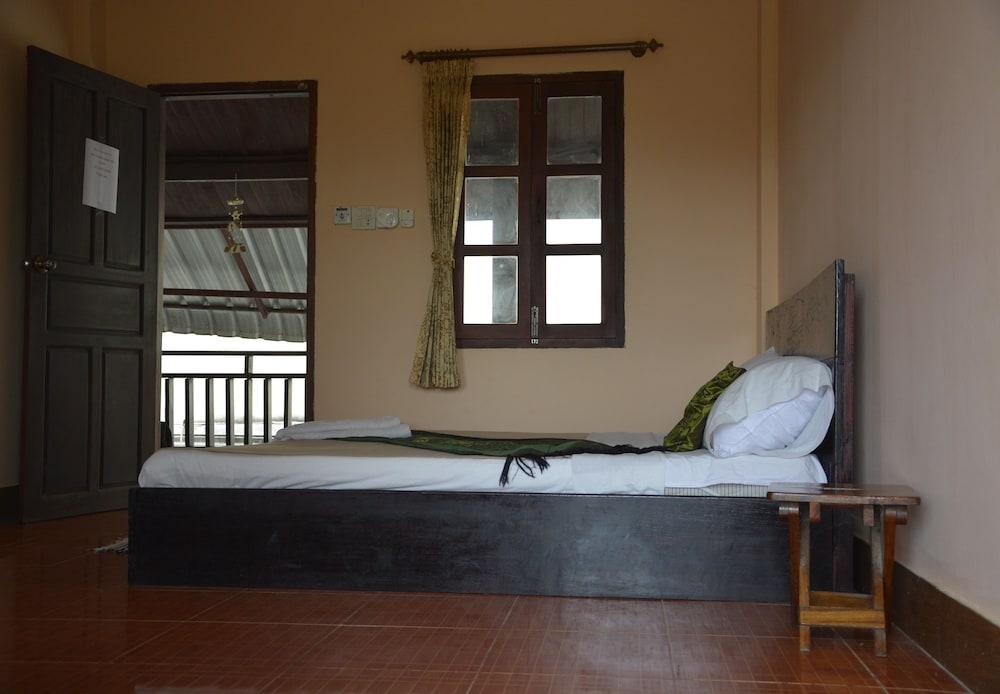 Mao Phashok Guesthouse