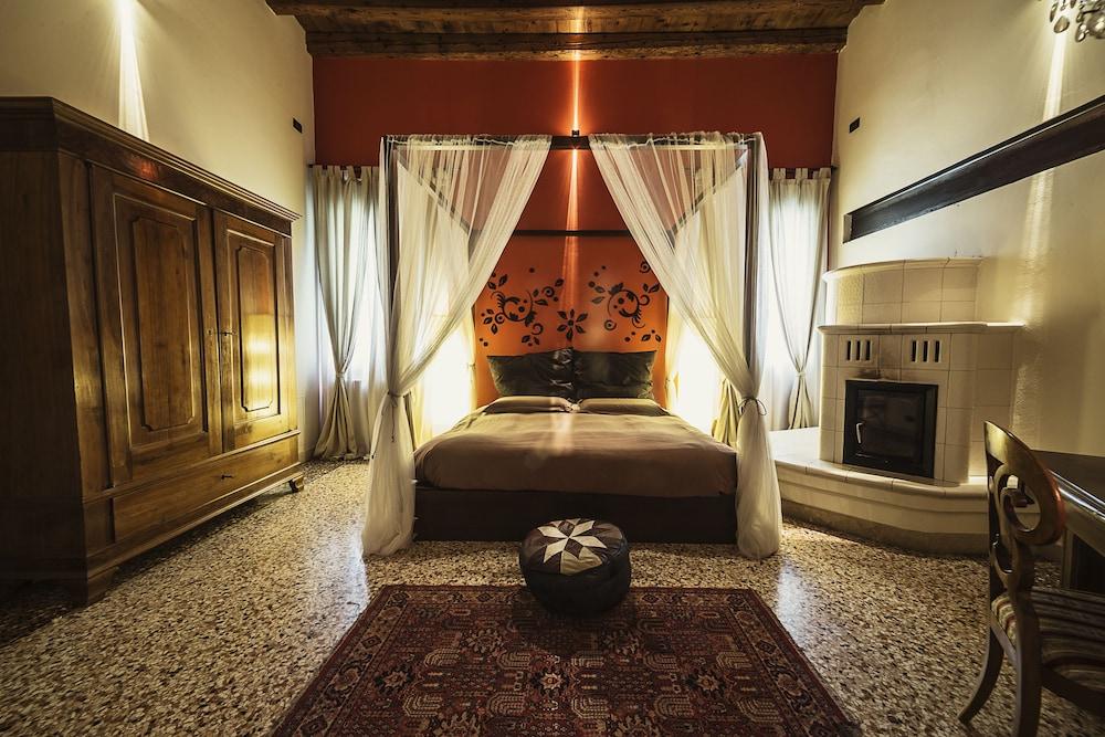 Relais Villa Gozzi B&B