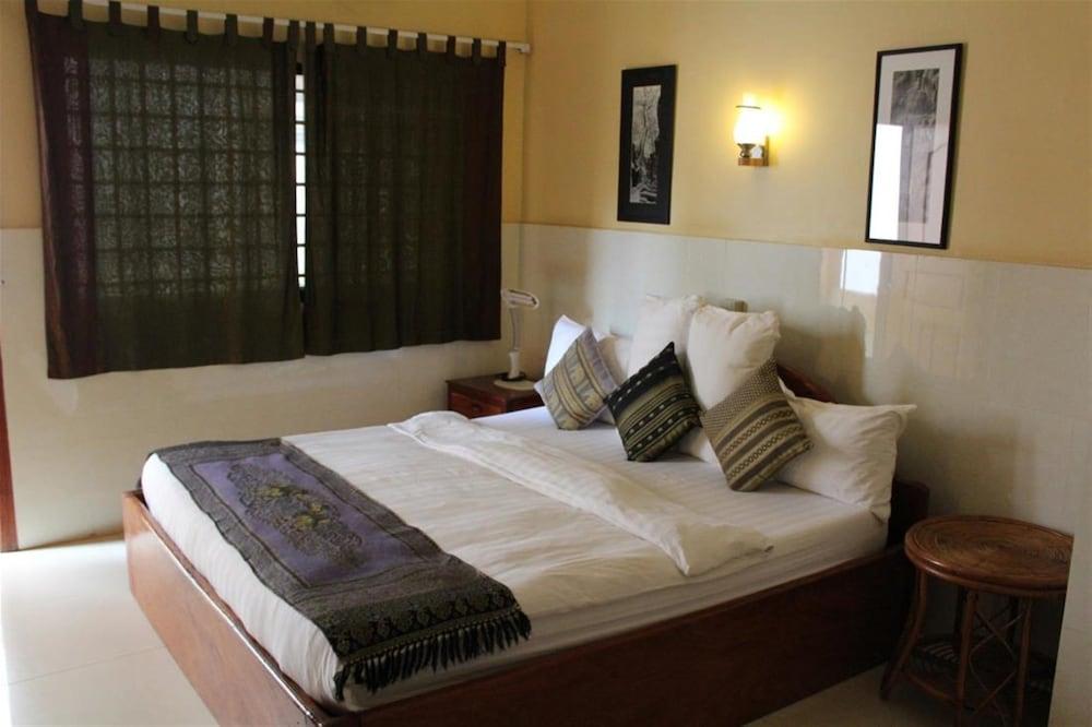 Seven Candles Guesthouse