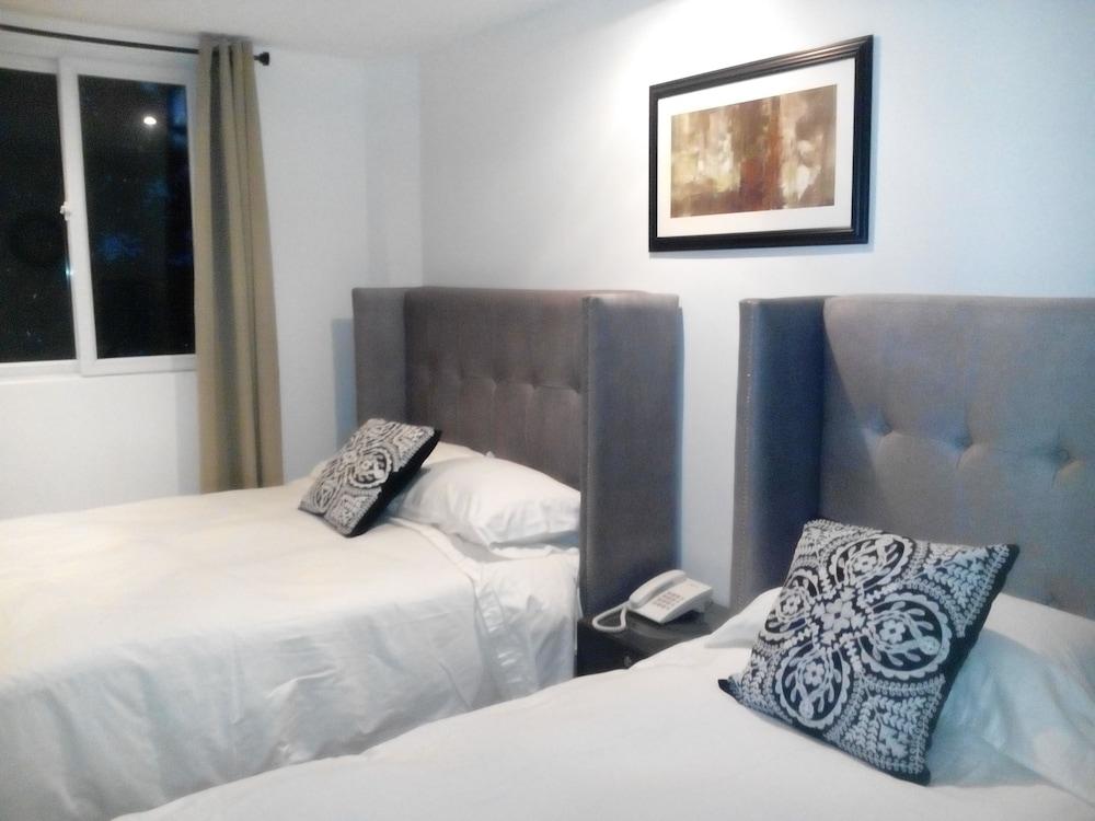 Meraki Boutique Hotel