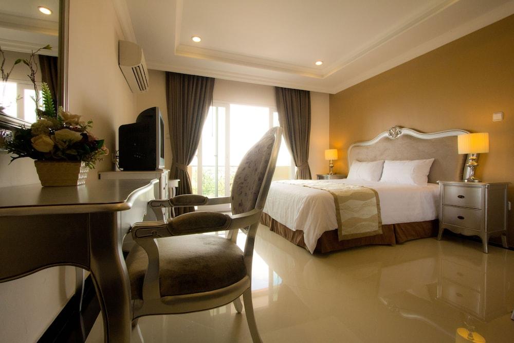 LK Grand Living Place